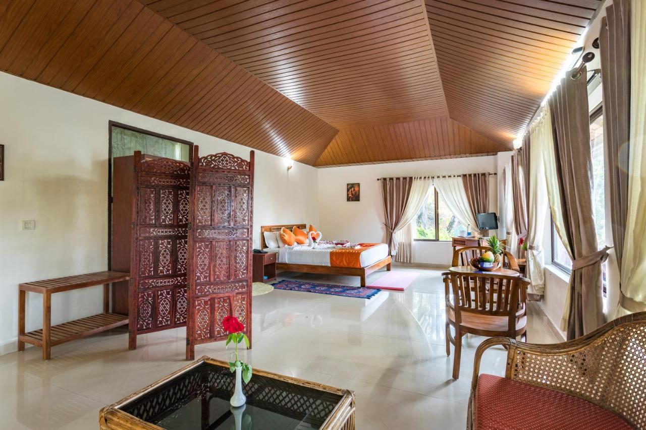 Hotel Violet Woods Munnar Esterno foto