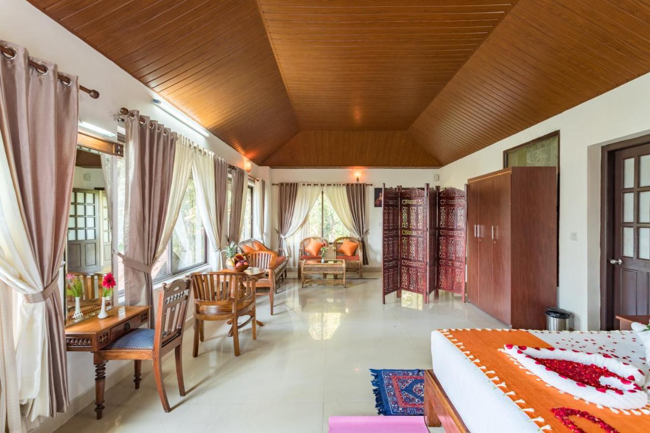 Hotel Violet Woods Munnar Esterno foto