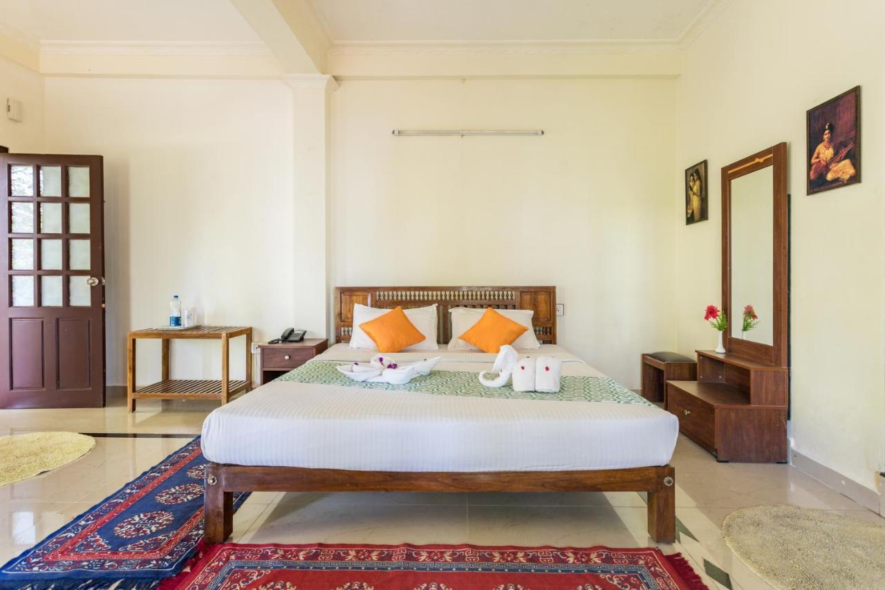 Hotel Violet Woods Munnar Esterno foto