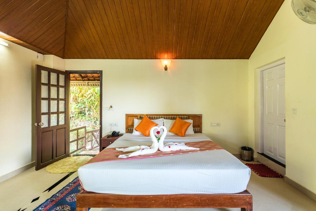Hotel Violet Woods Munnar Esterno foto